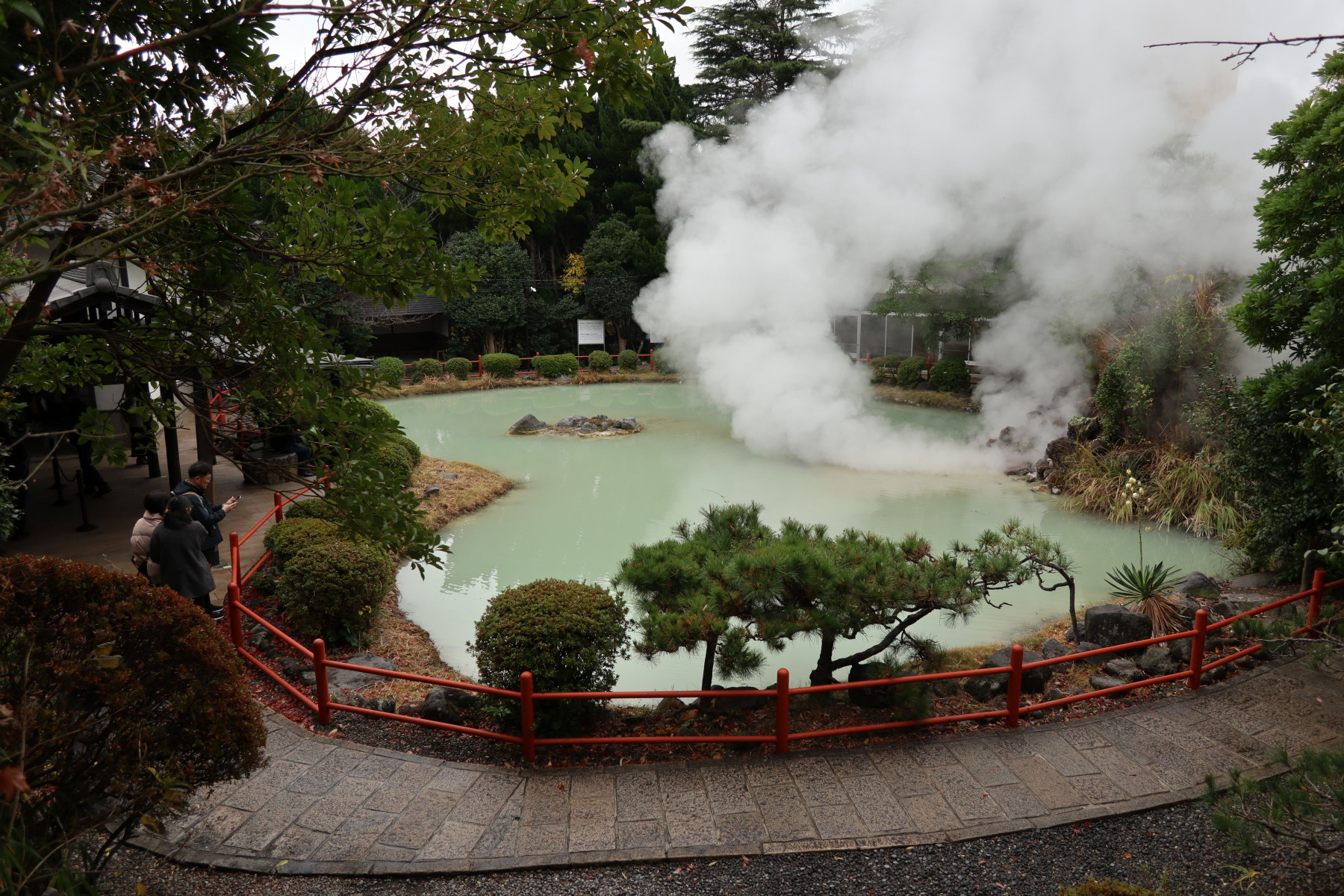 Chargement de la photo suivante en arrière plan